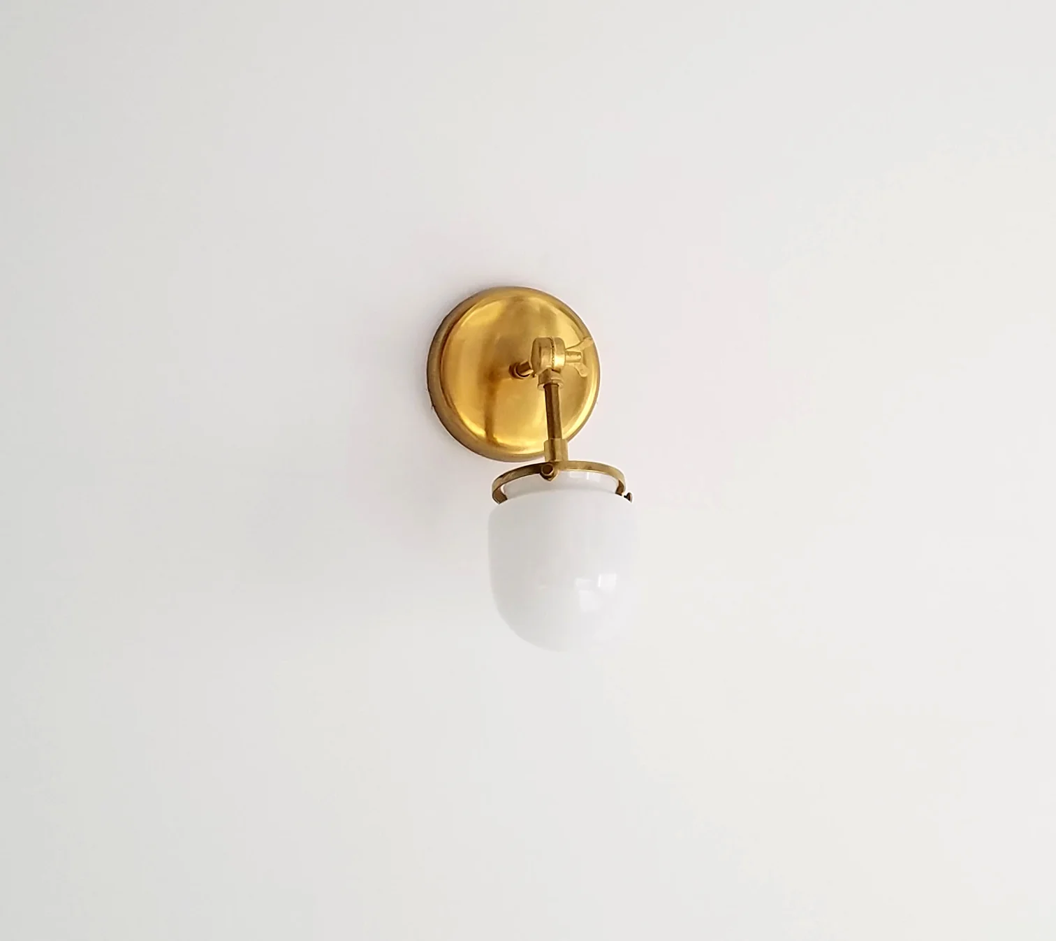 Articulating Single West End Sconce - Image 8