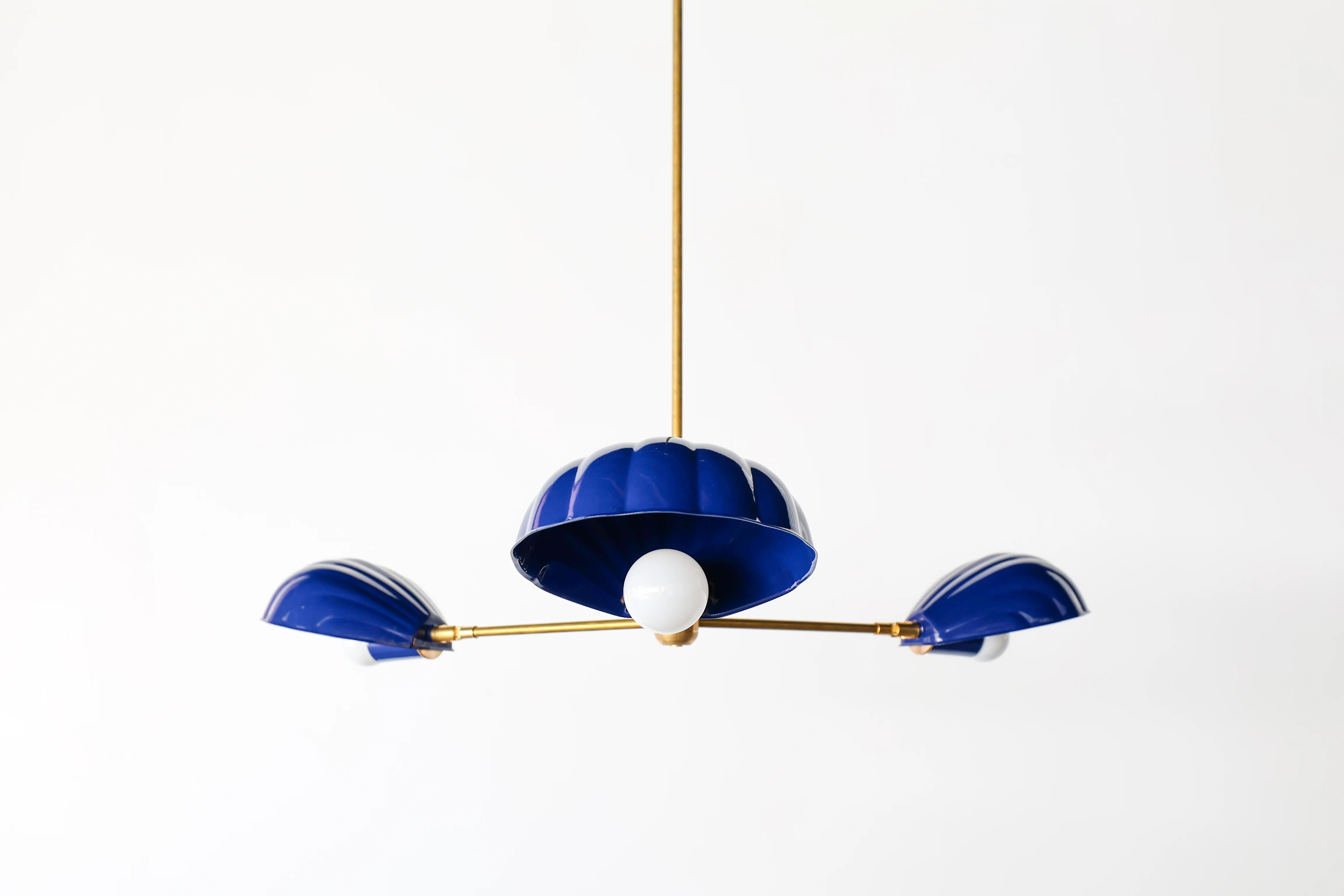 Coquille Chandelier - Image 11