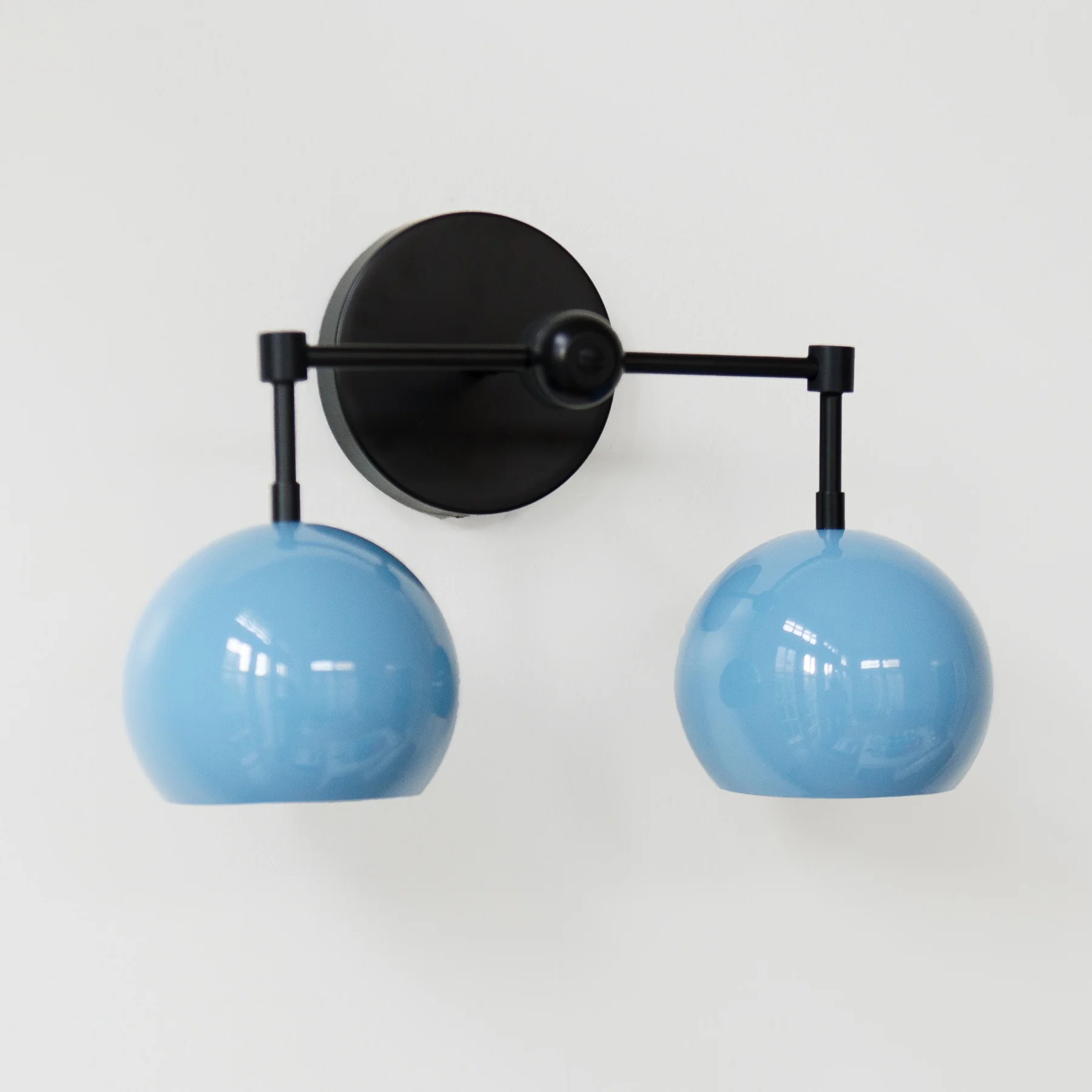 Double Loa Sconce with Hydrangea Blue Shades - Image 6