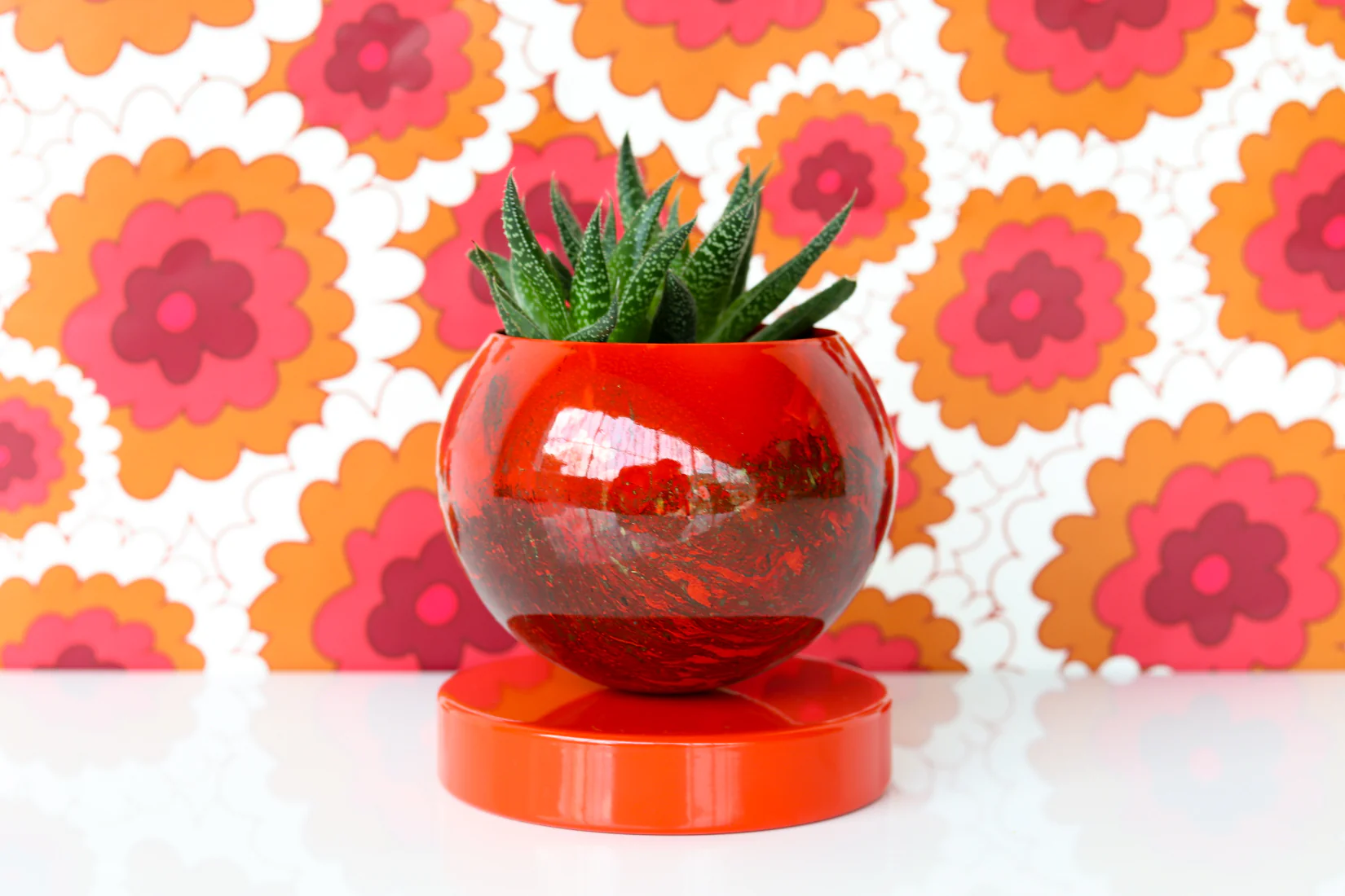 Flame Marbled Loa Planter - Image 3