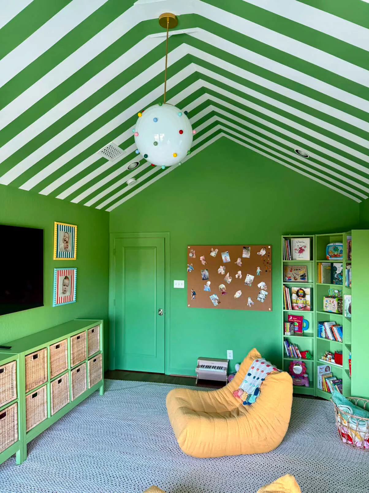 Polka Dot Gumball Chandelier - Image 12