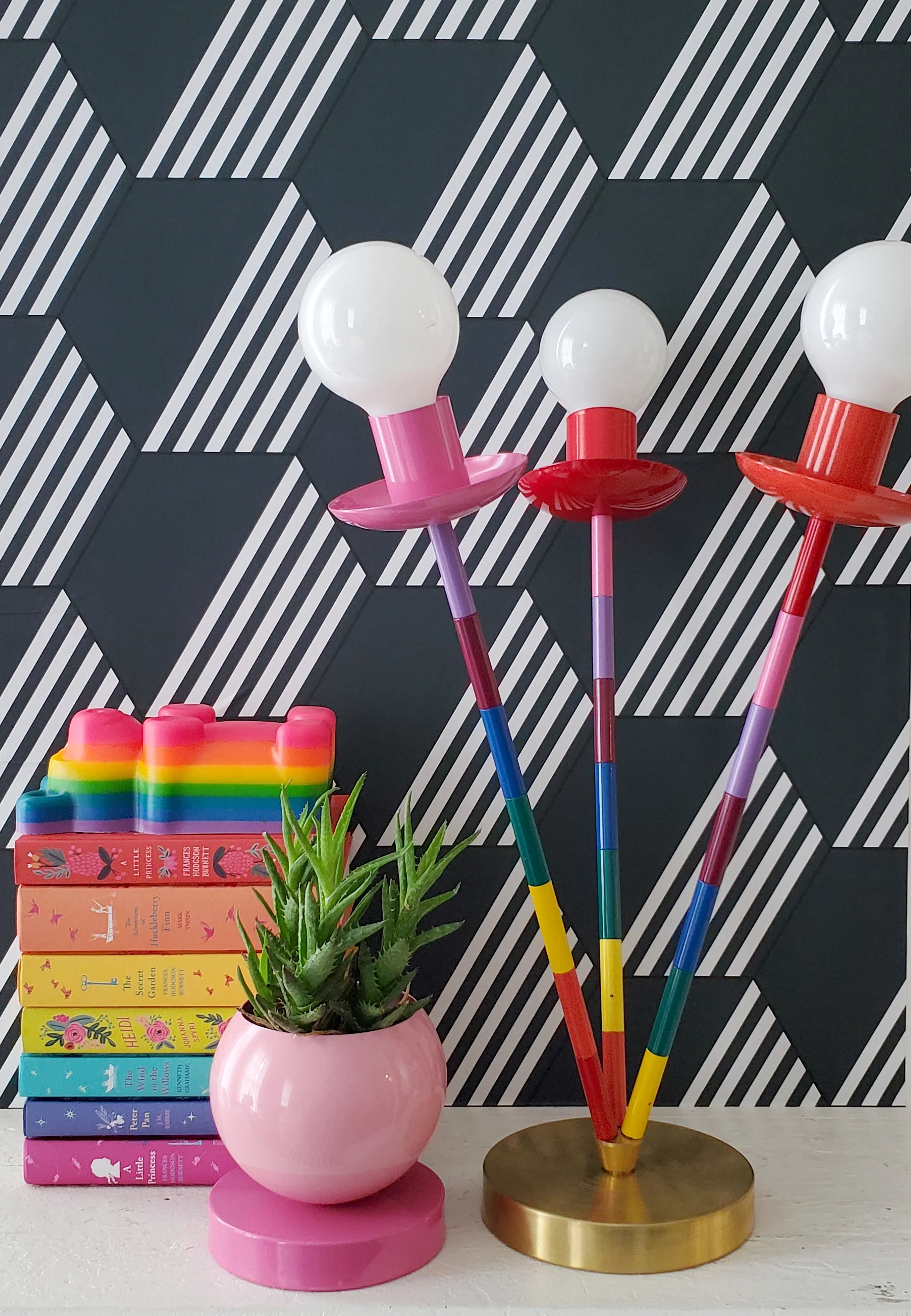 Hendrix Table Lamp - Image 3