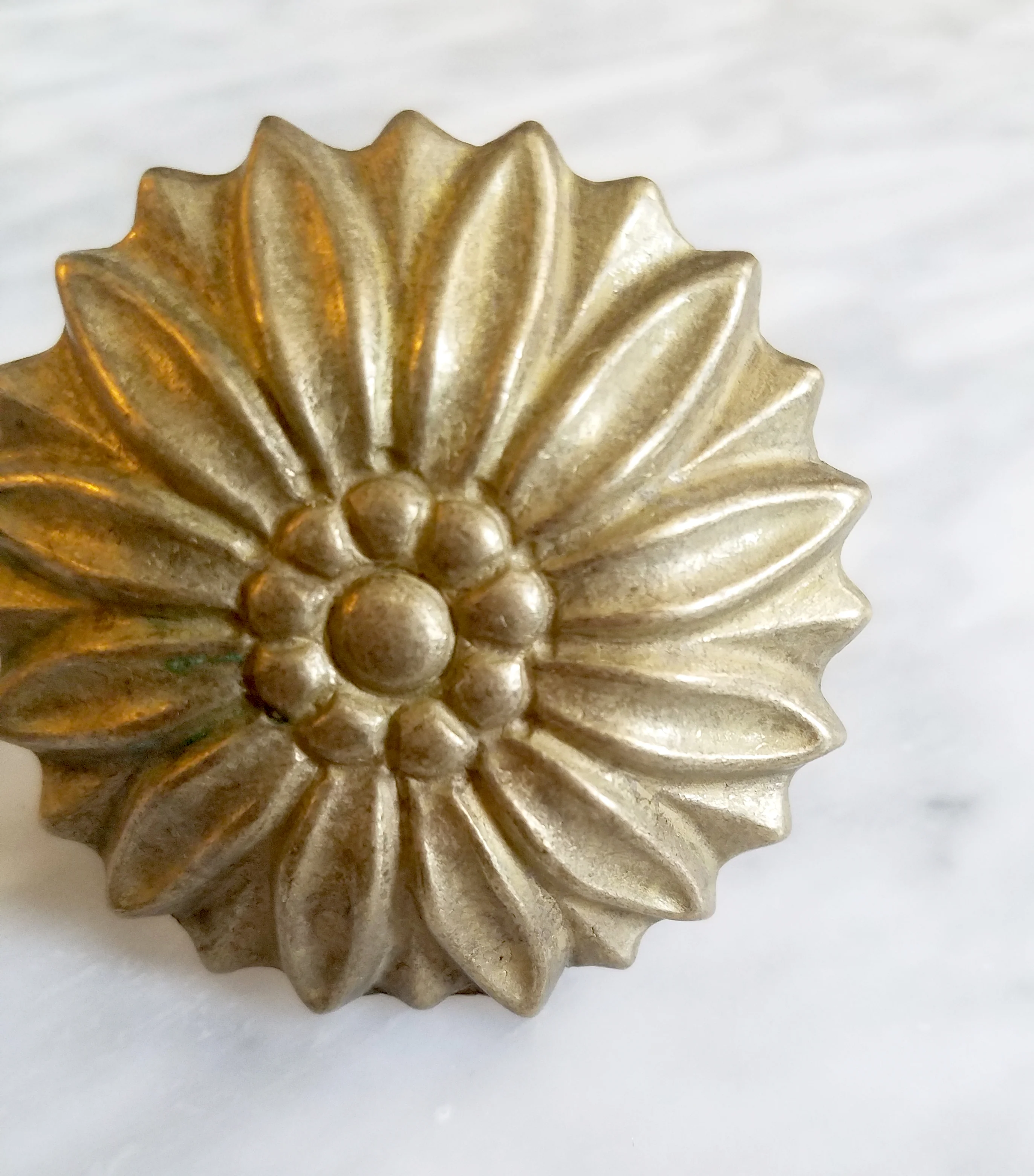 Large Fleur Knob - Image 5