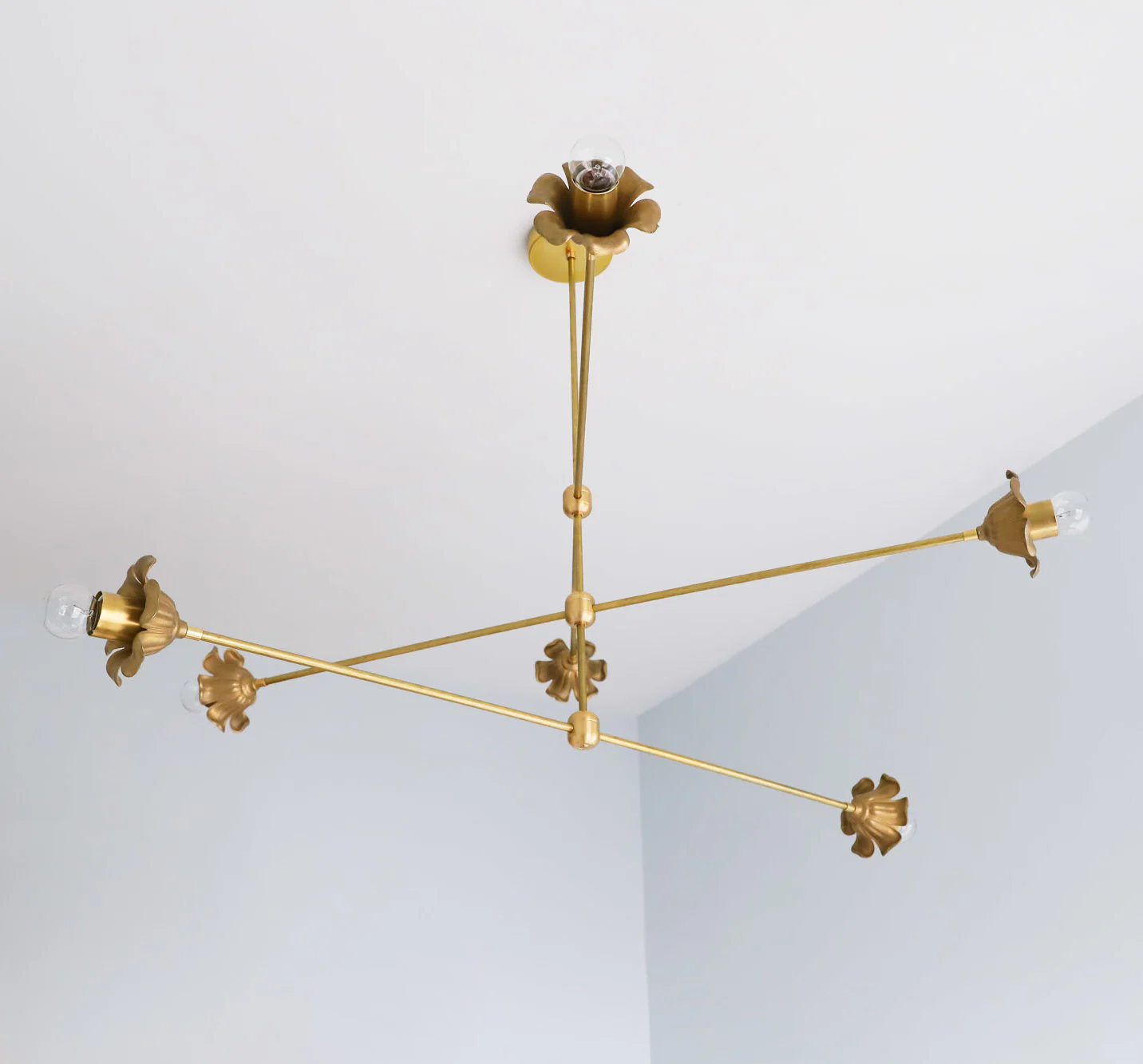 Large Linear Octavia Chandelier - Image 2
