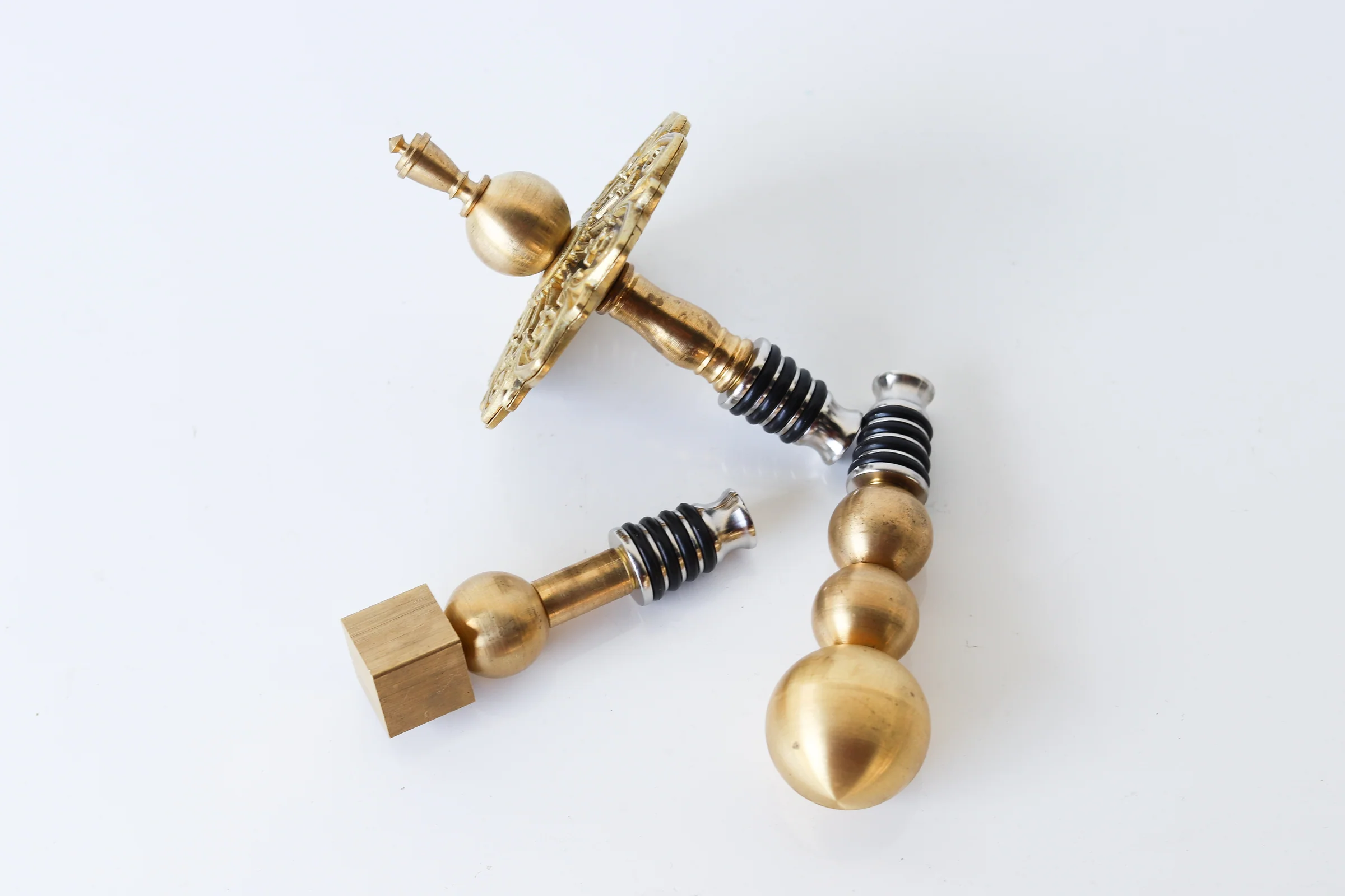 Medallion Bottle Stopper - Image 3