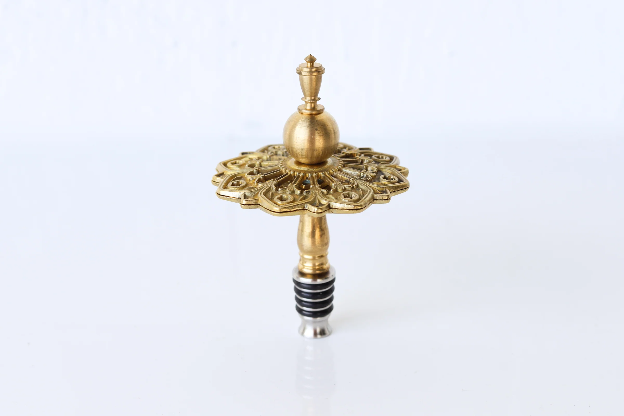 Medallion Bottle Stopper - Image 5