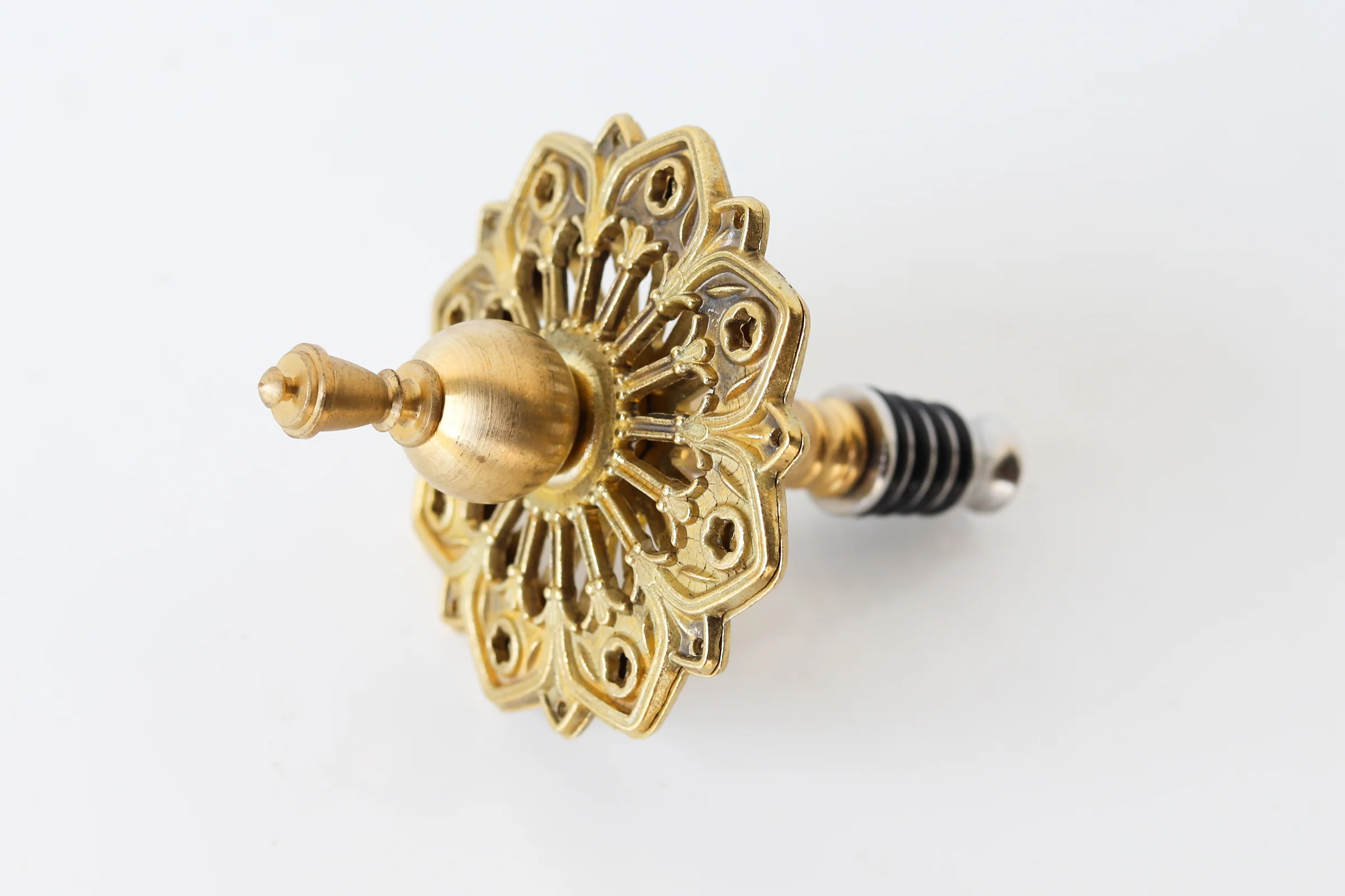 Medallion Bottle Stopper - Image 6