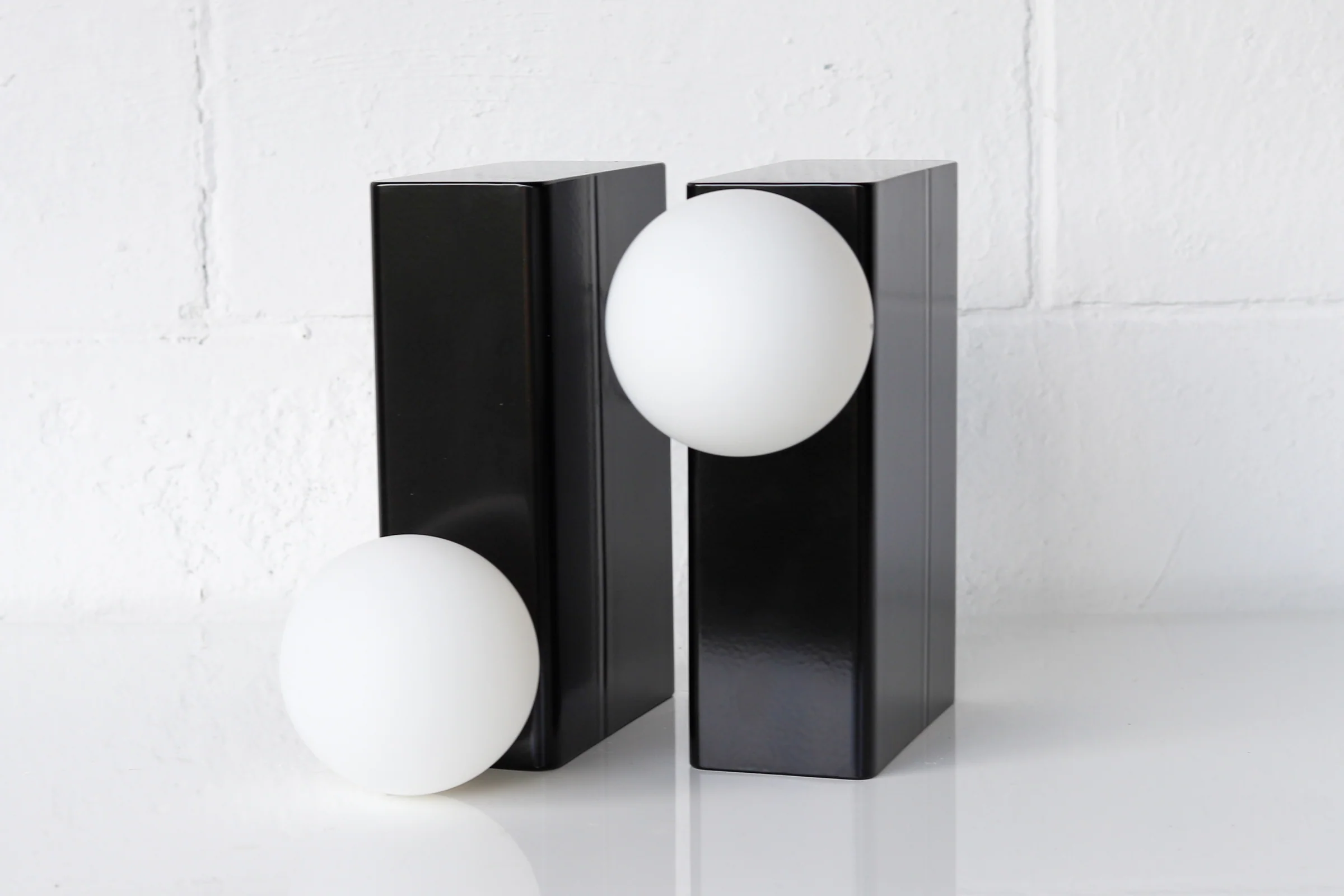 Milton Bookshelf Lamp - Image 10