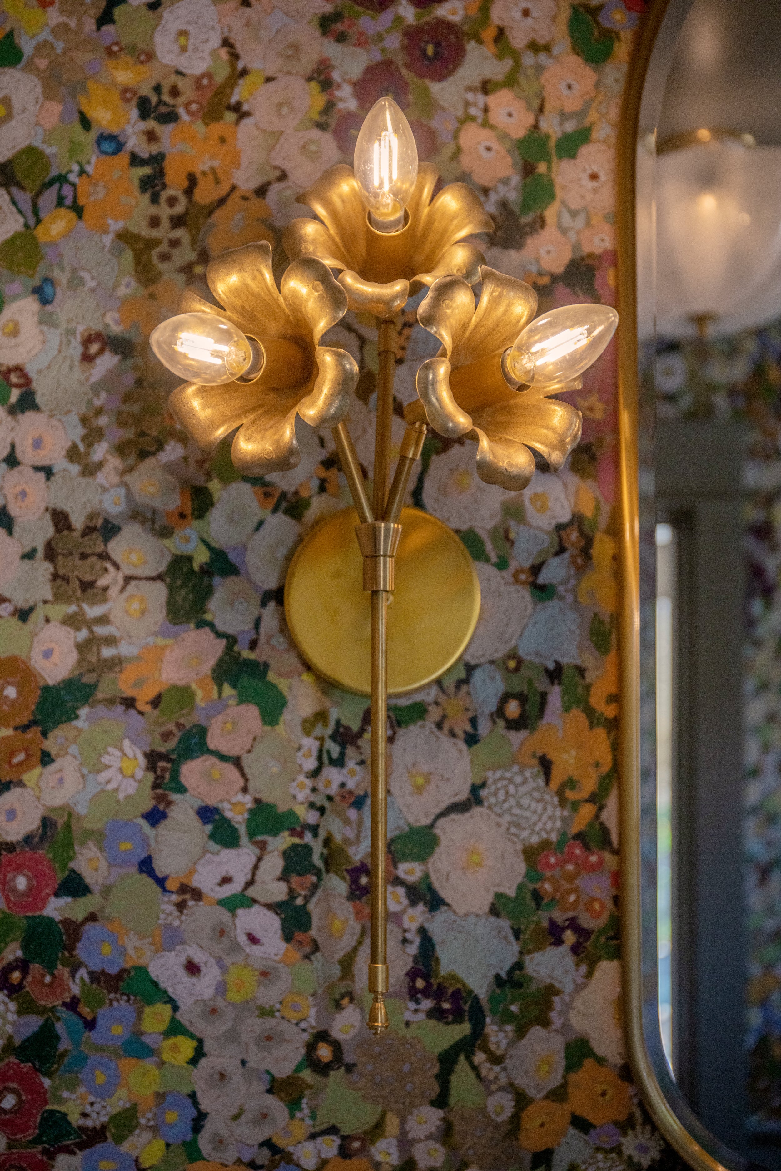 Octavia Bouquet Sconce - Image 12