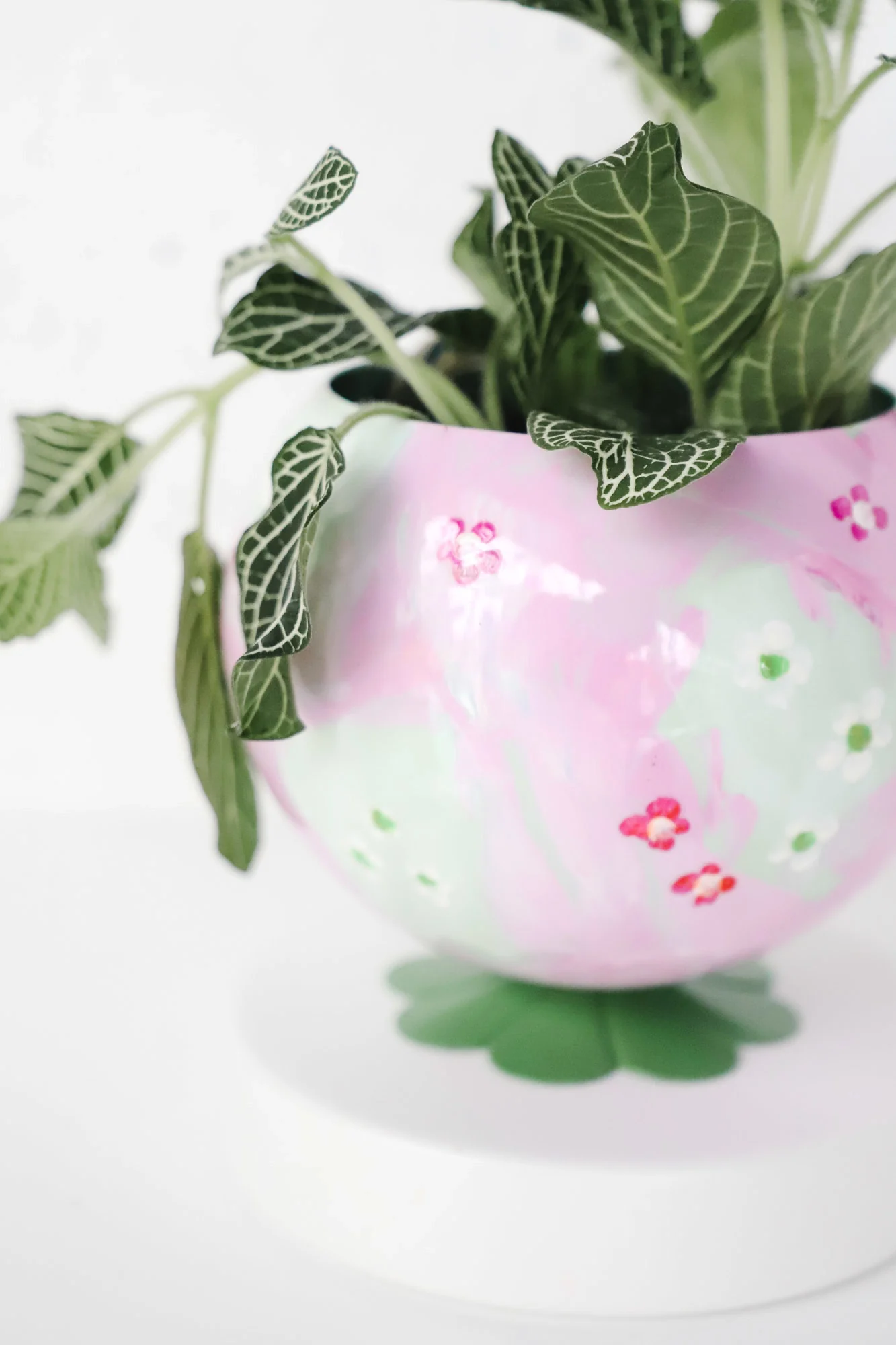 Pink and Green Floral Painted Loa Planter - Image 4
