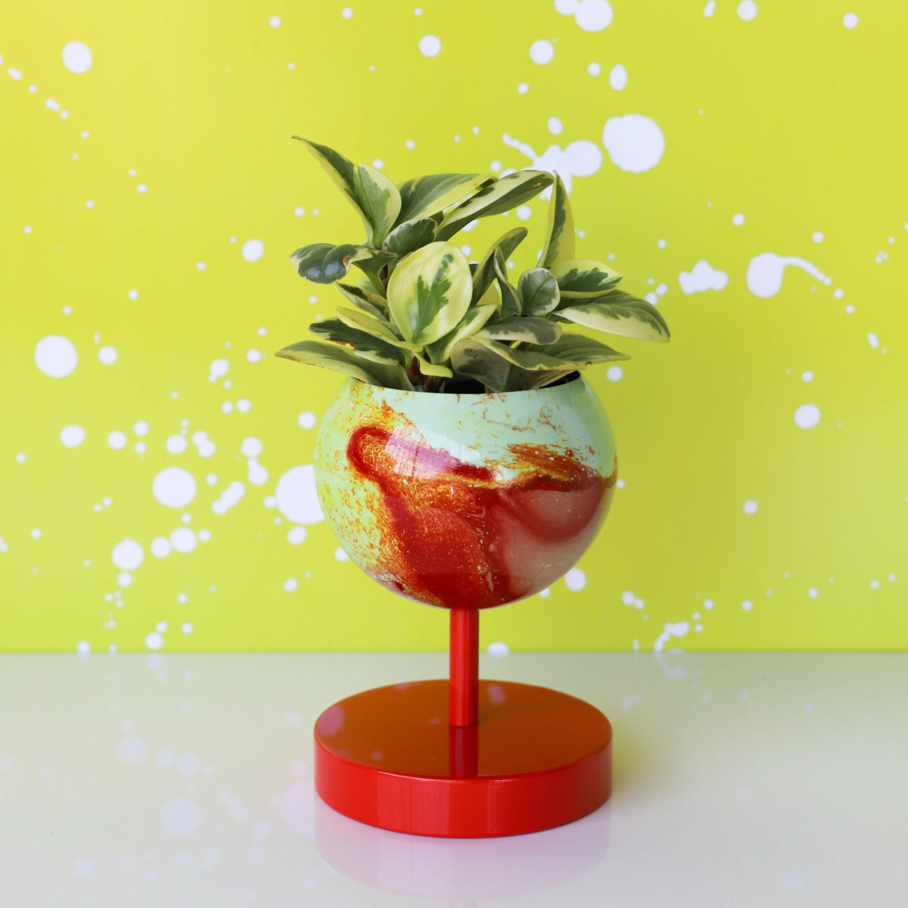 Red & Mint Marbled Lifted Loa Planter