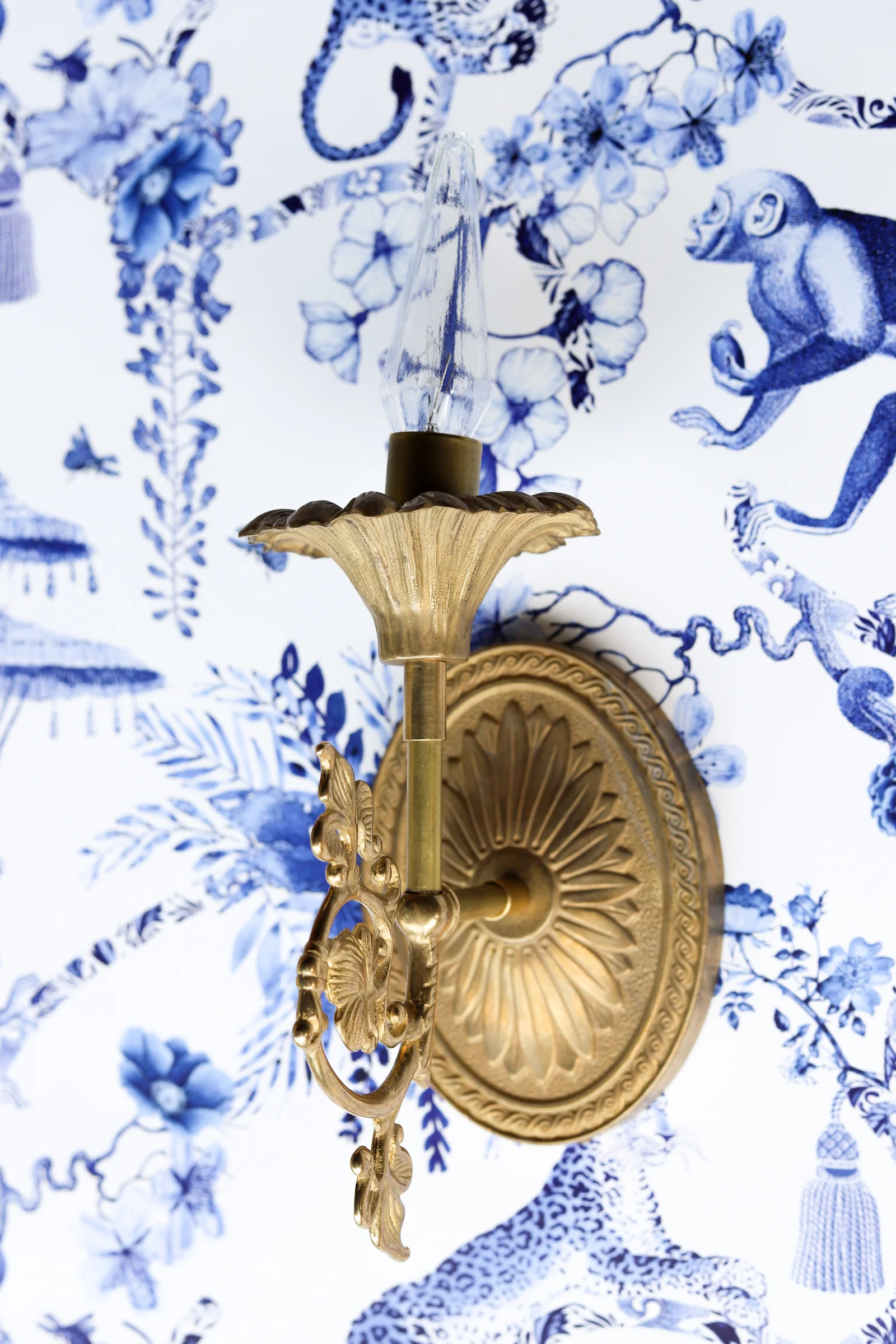 Ruby Sconce - Image 8