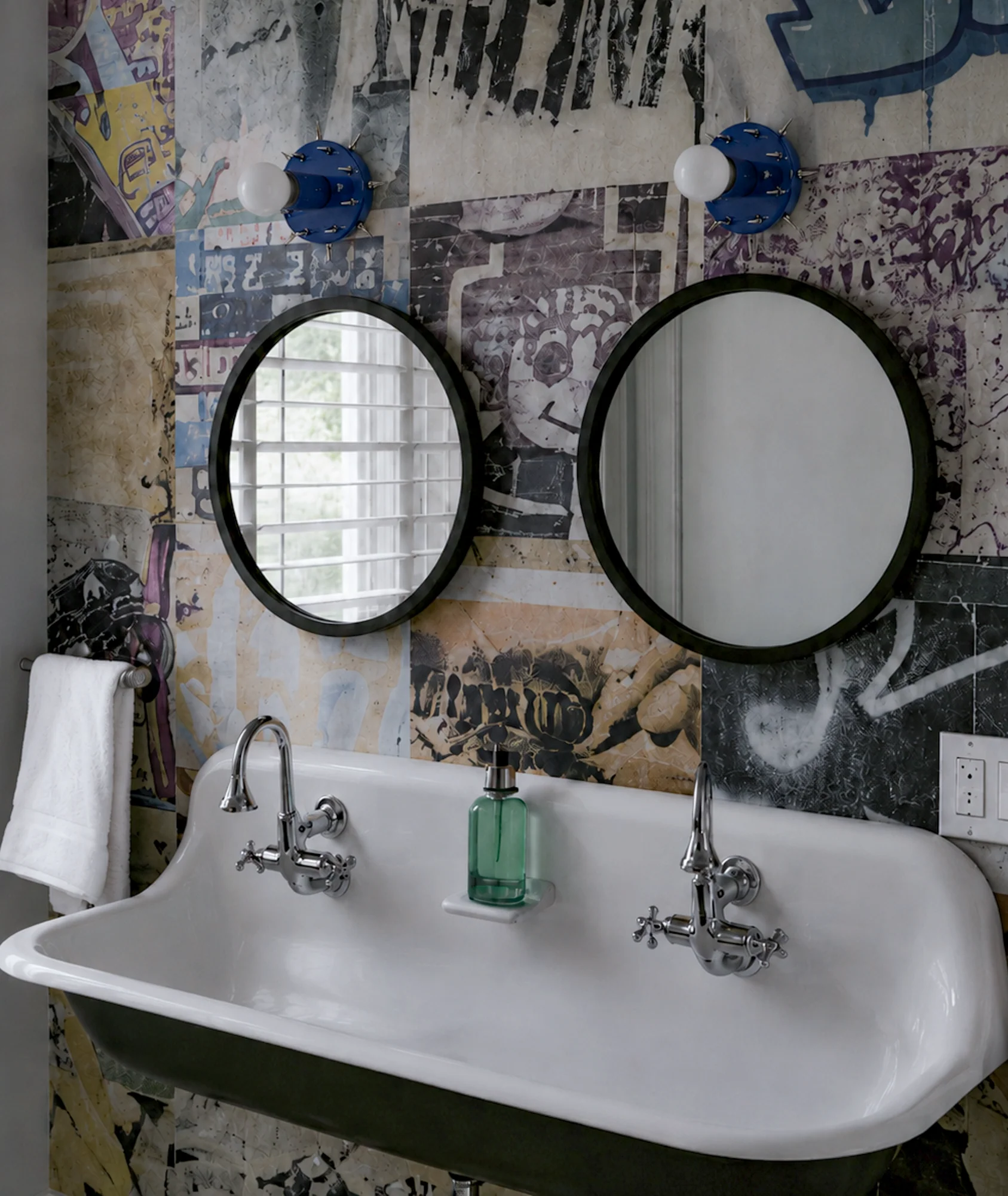 Sid Sconce - Image 30