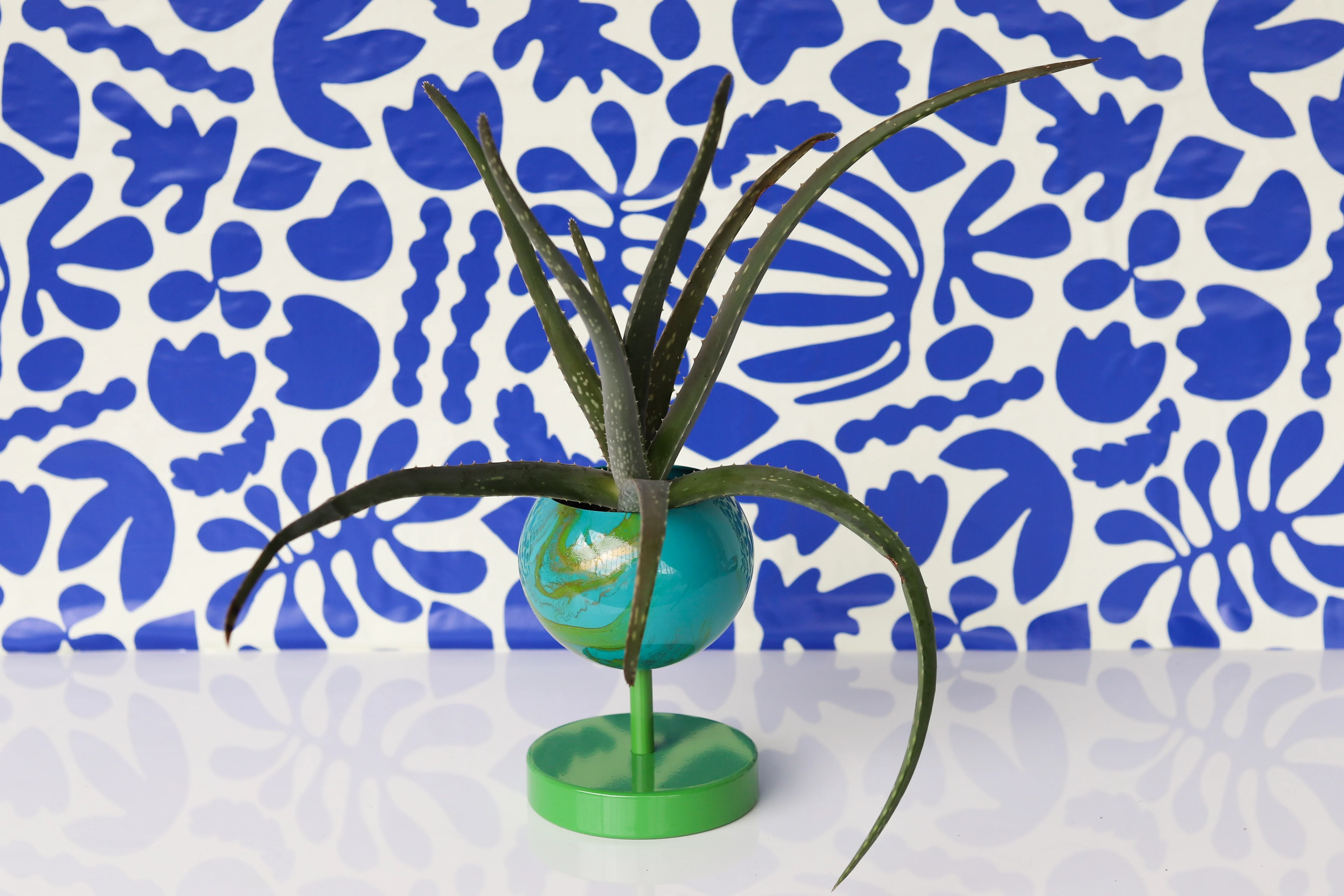 Teal & Green Marbled Lifted Loa Planter - Image 4